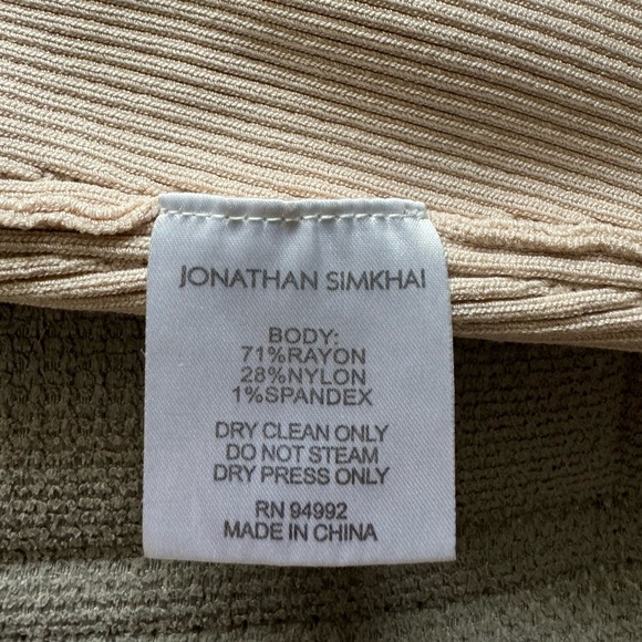 Crop top - Picture 3 of 3